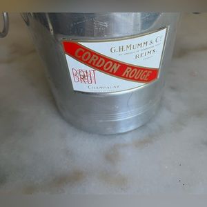 Champagne bucket